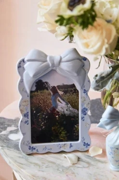Boheme Decorative Bow Frame
