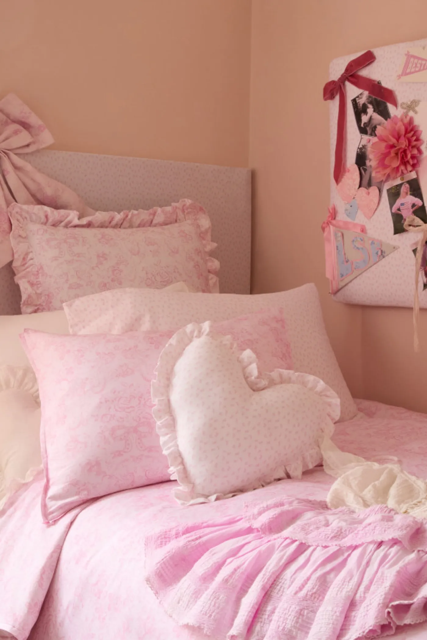 Heart Shape Ruffle Pillow