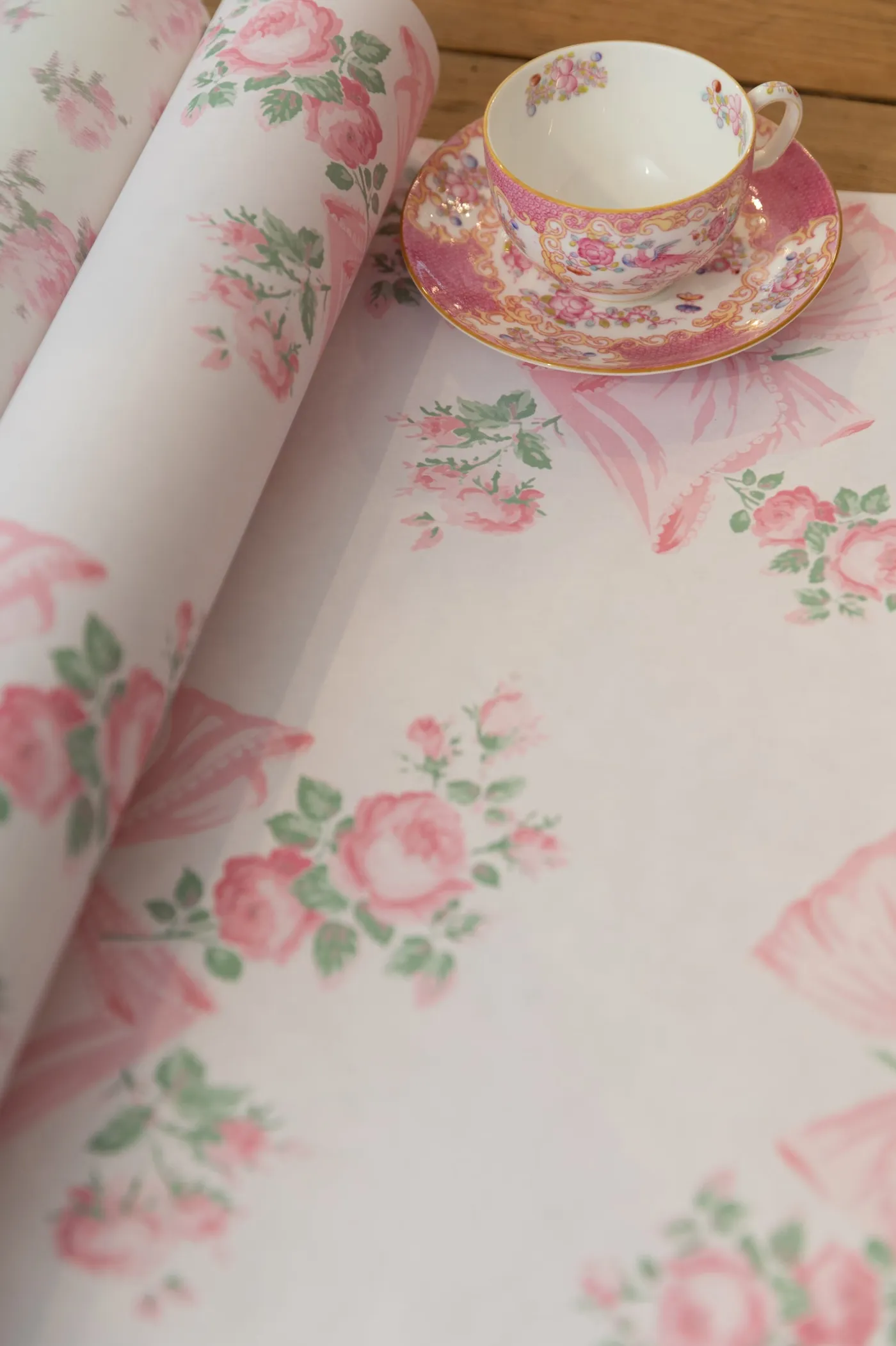 Rosa Beaux Pink Mint Standard Wallpaper